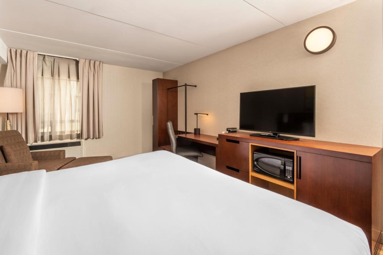 אוטווה Comfort Inn West מראה חיצוני תמונה